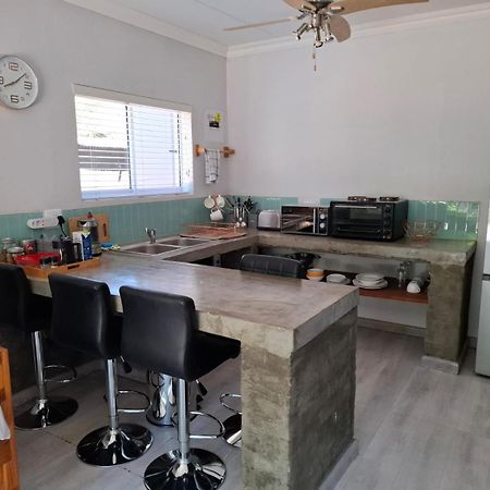 Emmaus Apartment Блумфонтейн Екстер'єр фото